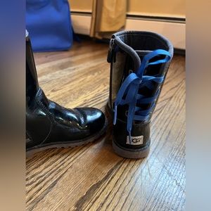 Ugg girls toddler Corene boots size 12